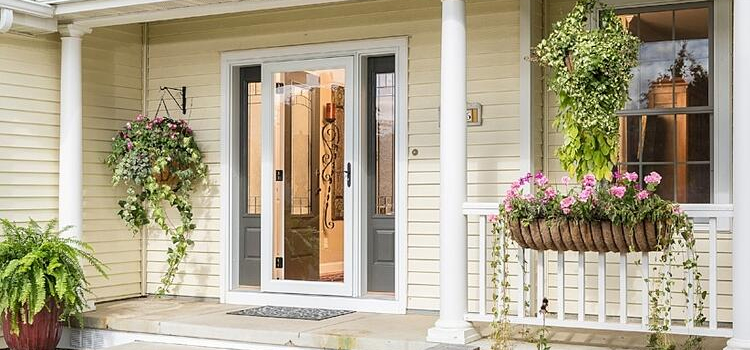screen door installation in Santa Clarita
